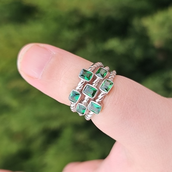 Sterling Silver 925 Green Gemstone Cluster Ring Size 8 - Statement Piece - Picture 8 of 9